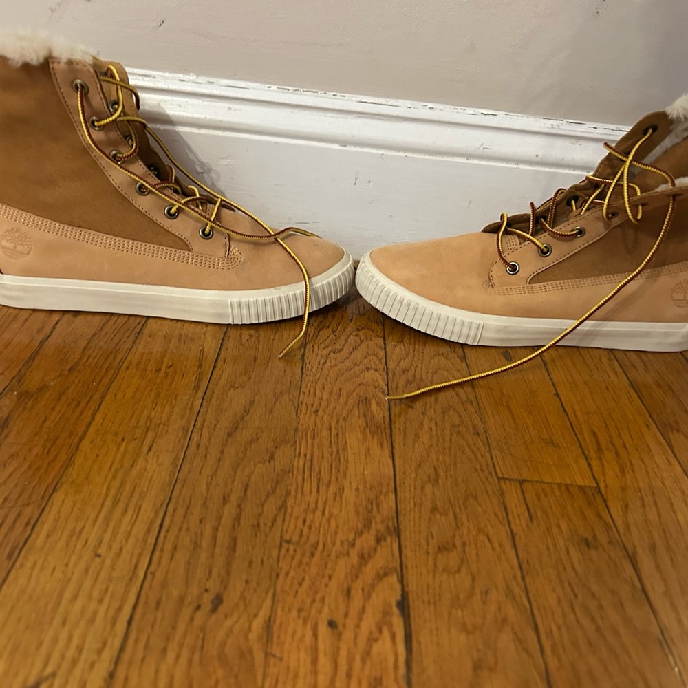 Timberland Tan Fur-Lined Winter Boots - Picture 2 of 5